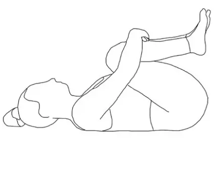 Поза 'Колени к груди' (Apanasana). Снимает мышечные спазмы, расслабляет, стабилизирует тазовое дно, поясницу и бедра, облегчает боль в пояснице. Растяжка подвздошно поясничной мышцы. Телесная Терапия и Телесно-Ориентированные Практики травмы и страха. Поза 'Колени к груди' (Apanasana). Снимает мышечные спазмы, расслабляет, стабилизирует тазовое дно, поясницу и бедра, облегчает боль в пояснице. Растяжка подвздошно поясничной мышцы. Телесная Терапия и Телесно-Ориентированные Практики травмы и страха.